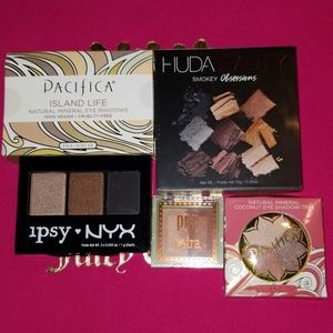 5 mini eye shadow palettes